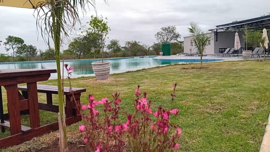Tree Tops Game Resort Magomba 外观 照片